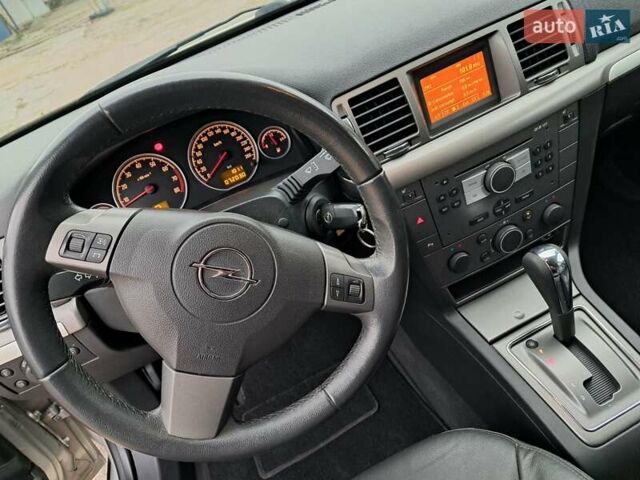 Бежевий Опель Вектра, об'ємом двигуна 2.2 л та пробігом 72 тис. км за 7600 $, фото 29 на Automoto.ua