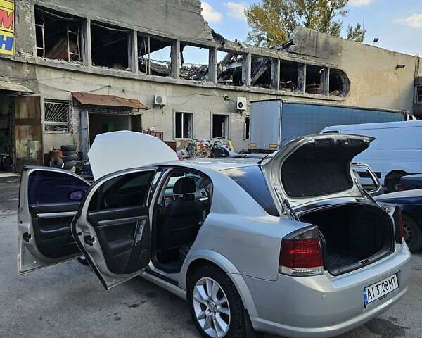 Бежевий Опель Вектра, об'ємом двигуна 2.2 л та пробігом 298 тис. км за 6000 $, фото 46 на Automoto.ua