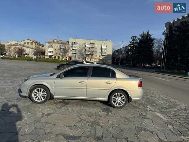 Бежевий Опель Вектра, об'ємом двигуна 2.2 л та пробігом 150 тис. км за 6800 $, фото 5 на Automoto.ua