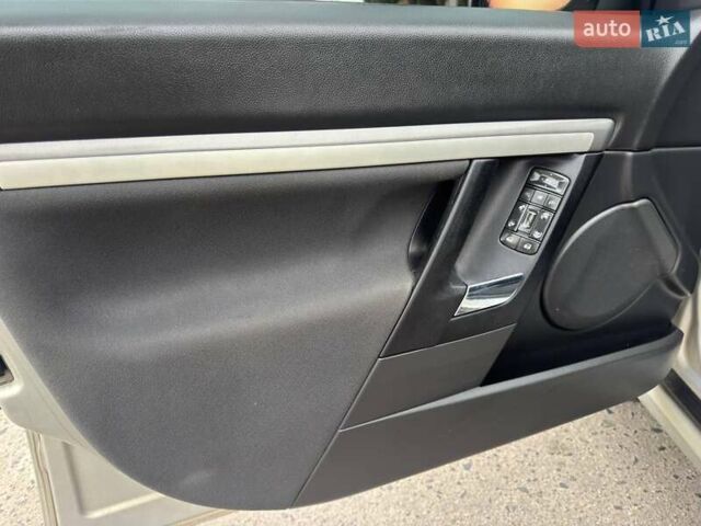 Бежевый Опель Вектра, объемом двигателя 2.2 л и пробегом 200 тыс. км за 6250 $, фото 30 на Automoto.ua