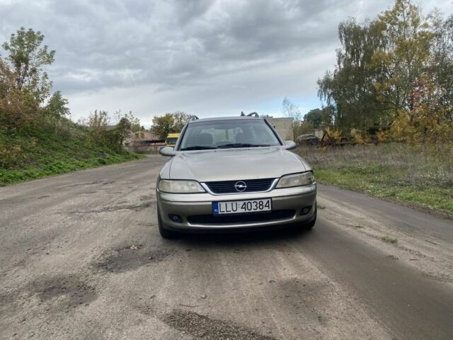 Бежевий Опель Вектра, об'ємом двигуна 0 л та пробігом 356 тис. км за 900 $, фото 1 на Automoto.ua