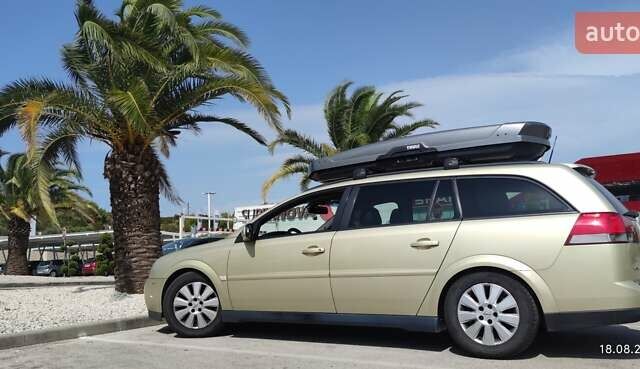 Бежевый Опель Вектра, объемом двигателя 1.91 л и пробегом 300 тыс. км за 5913 $, фото 1 на Automoto.ua