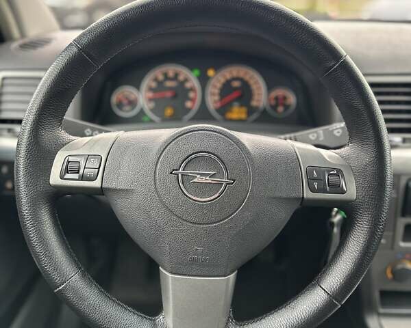 Бежевий Опель Вектра, об'ємом двигуна 2.2 л та пробігом 248 тис. км за 5900 $, фото 31 на Automoto.ua