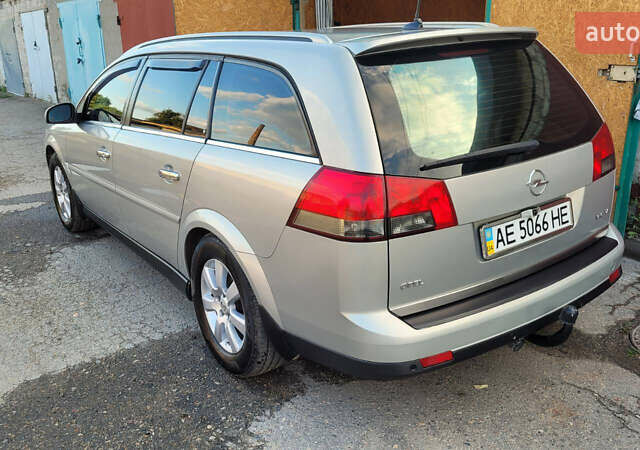 Бежевий Опель Вектра, об'ємом двигуна 1.8 л та пробігом 130 тис. км за 6800 $, фото 11 на Automoto.ua