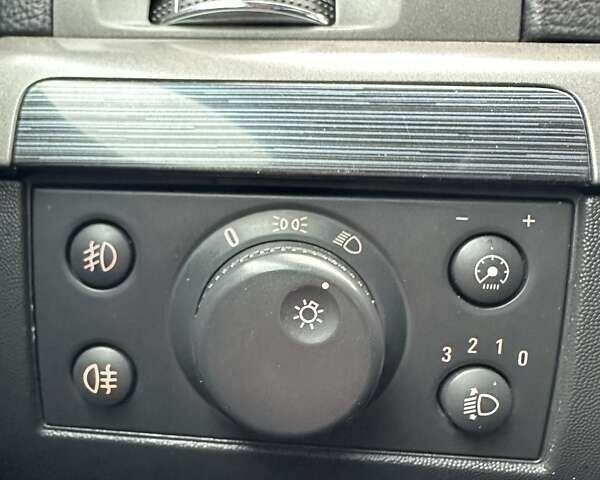 Бежевий Опель Вектра, об'ємом двигуна 2.2 л та пробігом 248 тис. км за 5900 $, фото 33 на Automoto.ua