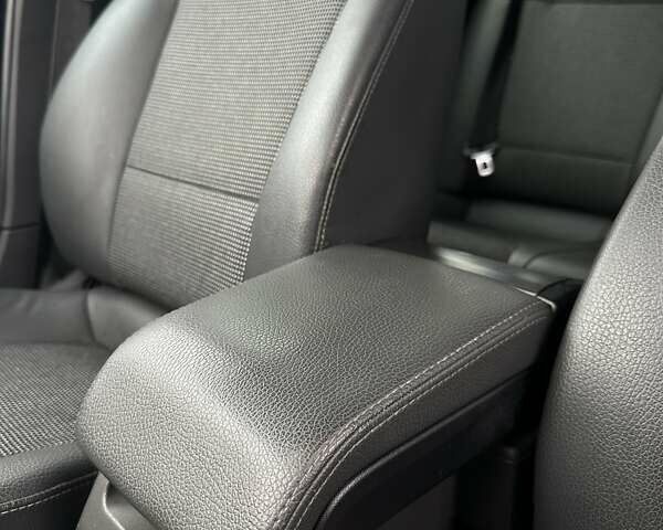 Бежевий Опель Вектра, об'ємом двигуна 2.2 л та пробігом 248 тис. км за 5900 $, фото 40 на Automoto.ua