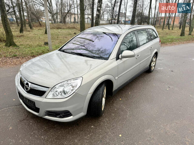 Бежевый Опель Вектра, объемом двигателя 1.9 л и пробегом 242 тыс. км за 2750 $, фото 3 на Automoto.ua