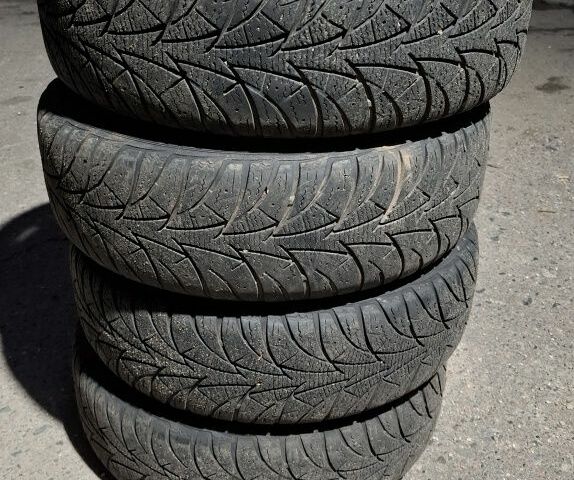 Черный Опель Вектра, объемом двигателя 2 л и пробегом 320 тыс. км за 1700 $, фото 10 на Automoto.ua