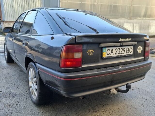 Черный Опель Вектра, объемом двигателя 2 л и пробегом 320 тыс. км за 1700 $, фото 2 на Automoto.ua