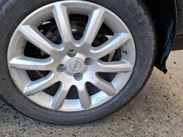 Черный Опель Вектра, объемом двигателя 2 л и пробегом 320 тыс. км за 1700 $, фото 8 на Automoto.ua