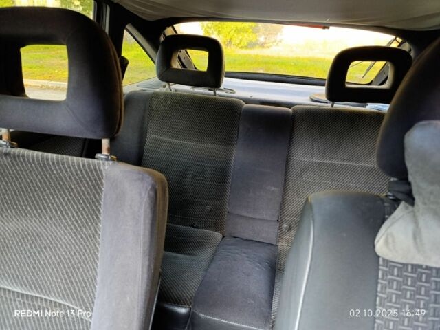 Черный Опель Вектра, объемом двигателя 2 л и пробегом 43 тыс. км за 1086 $, фото 6 на Automoto.ua