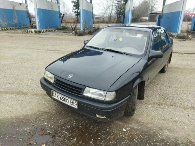 Чорний Опель Вектра, об'ємом двигуна 2 л та пробігом 111 тис. км за 1600 $, фото 2 на Automoto.ua