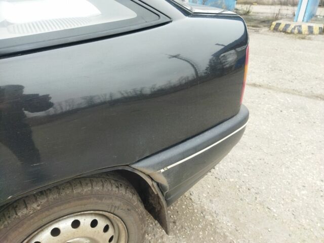 Чорний Опель Вектра, об'ємом двигуна 2 л та пробігом 111 тис. км за 1600 $, фото 7 на Automoto.ua