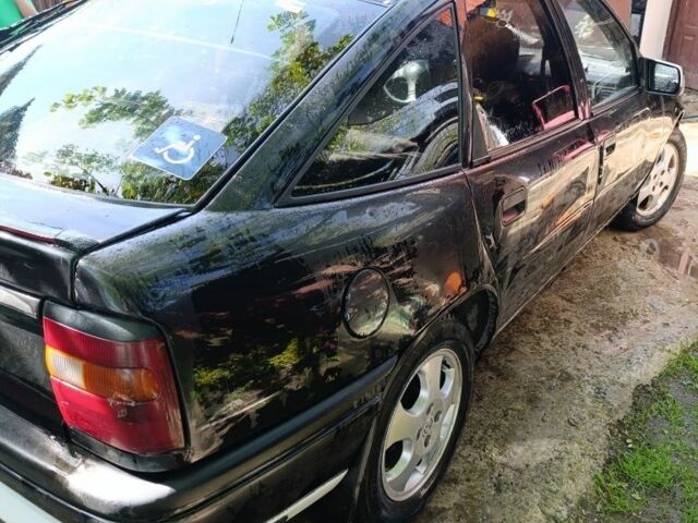 Чорний Опель Вектра, об'ємом двигуна 2 л та пробігом 280 тис. км за 1200 $, фото 1 на Automoto.ua