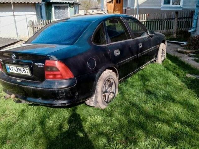 Черный Опель Вектра, объемом двигателя 1.6 л и пробегом 2 тыс. км за 1282 $, фото 3 на Automoto.ua
