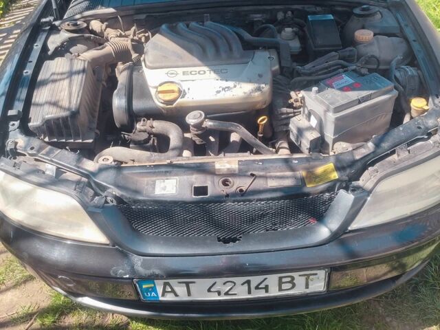 Черный Опель Вектра, объемом двигателя 1.6 л и пробегом 2 тыс. км за 1282 $, фото 5 на Automoto.ua