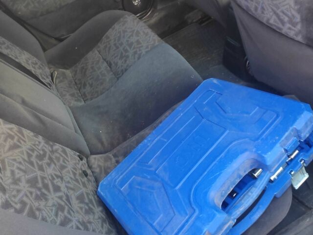 Черный Опель Вектра, объемом двигателя 1.6 л и пробегом 2 тыс. км за 1282 $, фото 7 на Automoto.ua