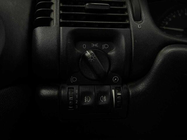 Черный Опель Вектра, объемом двигателя 0 л и пробегом 371 тыс. км за 1490 $, фото 16 на Automoto.ua