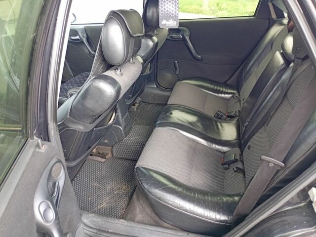 Чорний Опель Вектра, об'ємом двигуна 2 л та пробігом 360 тис. км за 2700 $, фото 5 на Automoto.ua