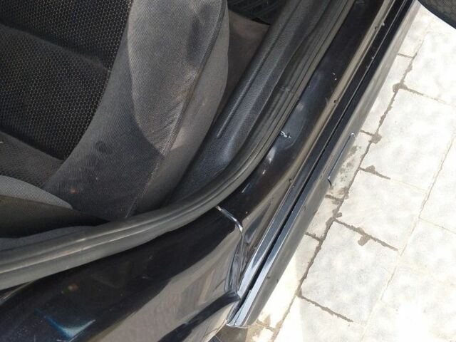 Черный Опель Вектра, объемом двигателя 2.2 л и пробегом 400 тыс. км за 3100 $, фото 16 на Automoto.ua