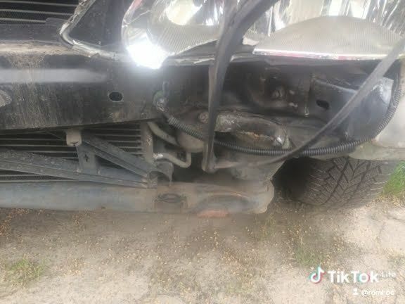 Черный Опель Вектра, объемом двигателя 0 л и пробегом 250 тыс. км за 1000 $, фото 5 на Automoto.ua