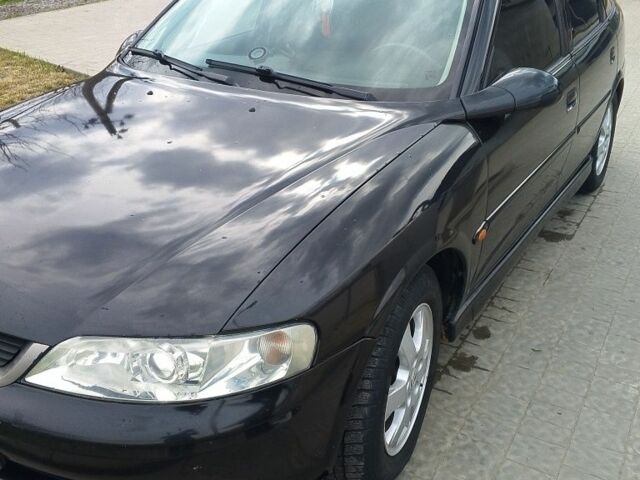 Черный Опель Вектра, объемом двигателя 2.2 л и пробегом 400 тыс. км за 3100 $, фото 14 на Automoto.ua