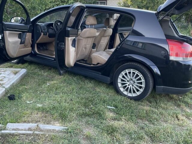 Черный Опель Вектра, объемом двигателя 2.2 л и пробегом 342 тыс. км за 4500 $, фото 9 на Automoto.ua