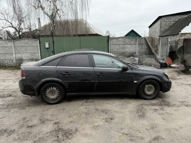 Черный Опель Вектра, объемом двигателя 1.9 л и пробегом 320 тыс. км за 825 $, фото 6 на Automoto.ua