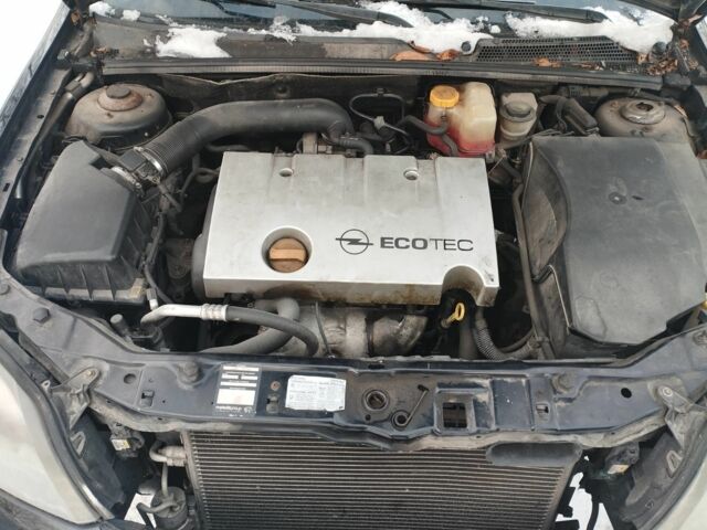 Черный Опель Вектра, объемом двигателя 1.8 л и пробегом 200 тыс. км за 1750 $, фото 13 на Automoto.ua