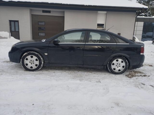 Черный Опель Вектра, объемом двигателя 1.8 л и пробегом 200 тыс. км за 1750 $, фото 5 на Automoto.ua