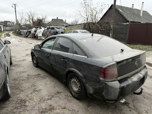 Черный Опель Вектра, объемом двигателя 1.9 л и пробегом 320 тыс. км за 825 $, фото 3 на Automoto.ua