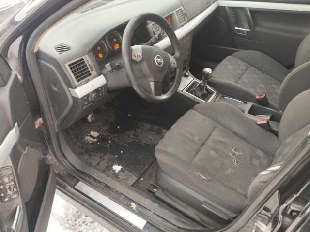 Черный Опель Вектра, объемом двигателя 1.8 л и пробегом 200 тыс. км за 1750 $, фото 7 на Automoto.ua