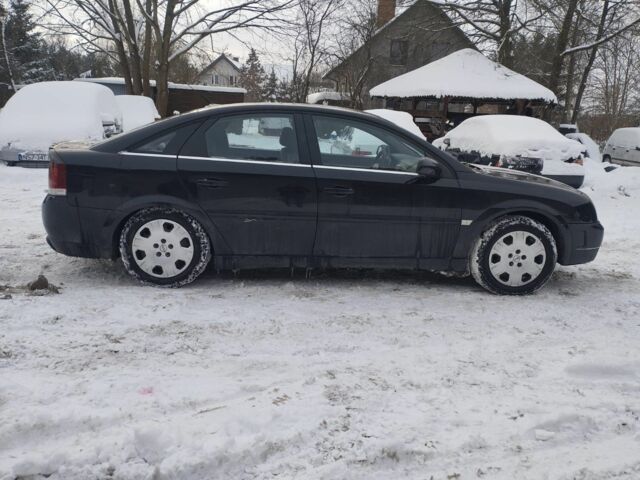 Черный Опель Вектра, объемом двигателя 1.8 л и пробегом 200 тыс. км за 1750 $, фото 4 на Automoto.ua