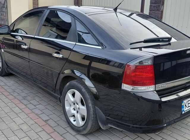 Чорний Опель Вектра, об'ємом двигуна 2.2 л та пробігом 138 тис. км за 5990 $, фото 5 на Automoto.ua