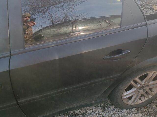 Опель Вектра 2006 у Краматорске на Automoto.ua Чорний Опель Вектра, об'ємом двигуна 0 л та пробігом 2 тис. км за 2142 $, фото 2 на Automoto.ua