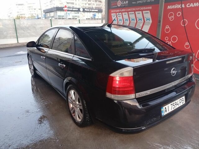 Черный Опель Вектра, объемом двигателя 1.9 л и пробегом 360 тыс. км за 5200 $, фото 4 на Automoto.ua