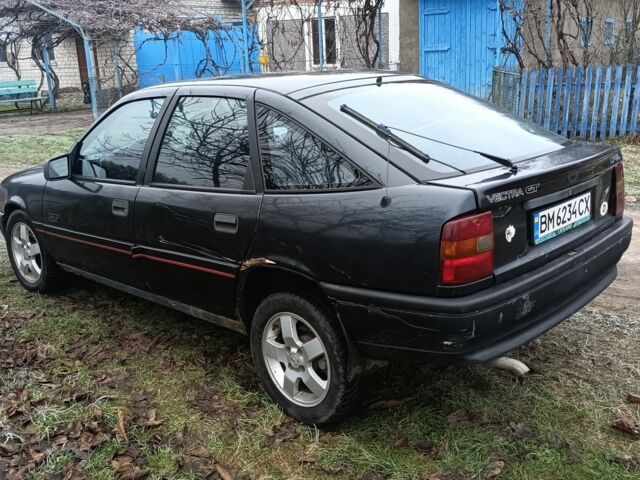 Черный Опель Вектра, объемом двигателя 2 л и пробегом 300 тыс. км за 1300 $, фото 3 на Automoto.ua