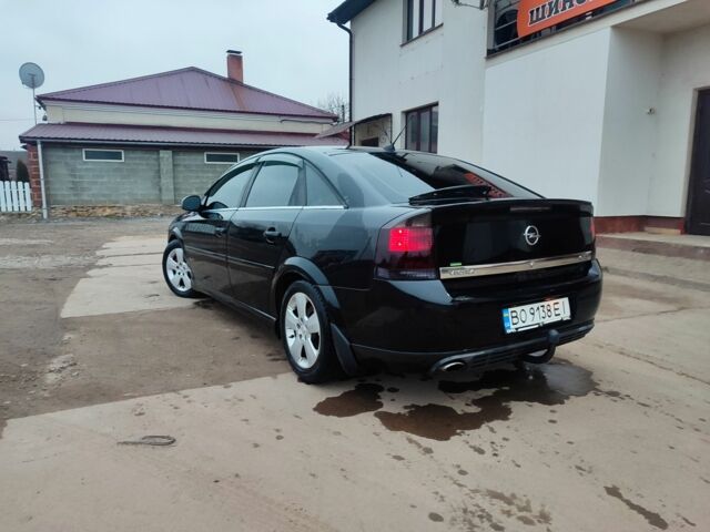 Черный Опель Вектра, объемом двигателя 2.2 л и пробегом 351 тыс. км за 3950 $, фото 2 на Automoto.ua