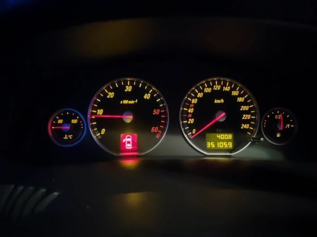 Черный Опель Вектра, объемом двигателя 2.2 л и пробегом 351 тыс. км за 3950 $, фото 9 на Automoto.ua