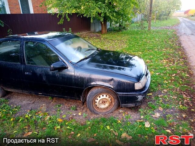 Черный Опель Вектра, объемом двигателя 2 л и пробегом 420 тыс. км за 600 $, фото 3 на Automoto.ua