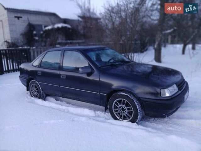 Черный Опель Вектра, объемом двигателя 2 л и пробегом 445 тыс. км за 1100 $, фото 11 на Automoto.ua