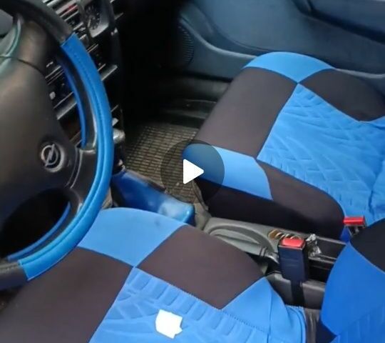 Чорний Опель Вектра, об'ємом двигуна 1.6 л та пробігом 100 тис. км за 1000 $, фото 8 на Automoto.ua