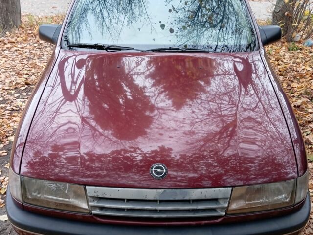 Черный Опель Вектра, объемом двигателя 0 л и пробегом 220 тыс. км за 1550 $, фото 2 на Automoto.ua