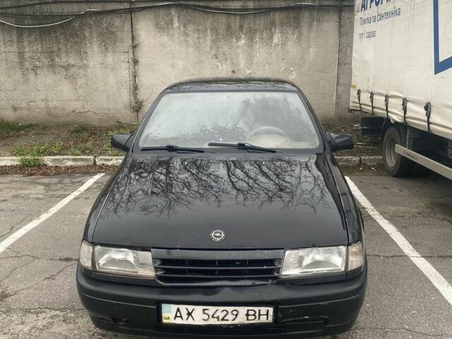 Чорний Опель Вектра, об'ємом двигуна 1.6 л та пробігом 258 тис. км за 1200 $, фото 1 на Automoto.ua