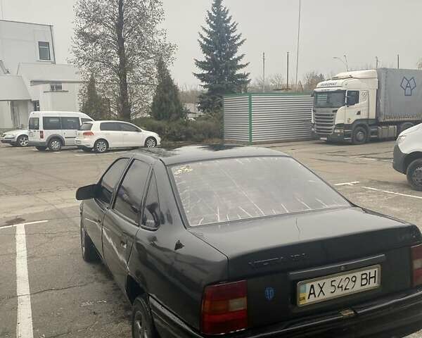 Чорний Опель Вектра, об'ємом двигуна 1.6 л та пробігом 258 тис. км за 1200 $, фото 4 на Automoto.ua