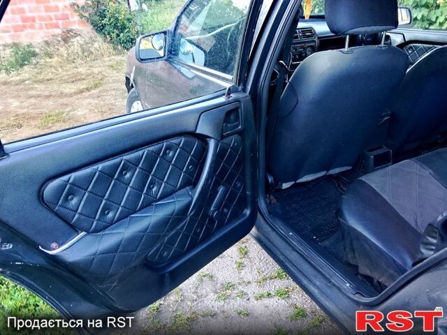 Чорний Опель Вектра, об'ємом двигуна 1.6 л та пробігом 0 тис. км за 1350 $, фото 9 на Automoto.ua