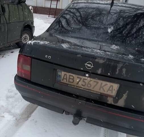 Черный Опель Вектра, объемом двигателя 2 л и пробегом 335 тыс. км за 1917 $, фото 3 на Automoto.ua