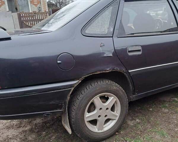 Чорний Опель Вектра, об'ємом двигуна 1.6 л та пробігом 392 тис. км за 1500 $, фото 4 на Automoto.ua