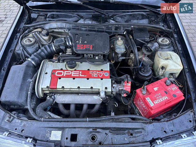 Черный Опель Вектра, объемом двигателя 2 л и пробегом 141 тыс. км за 2800 $, фото 5 на Automoto.ua
