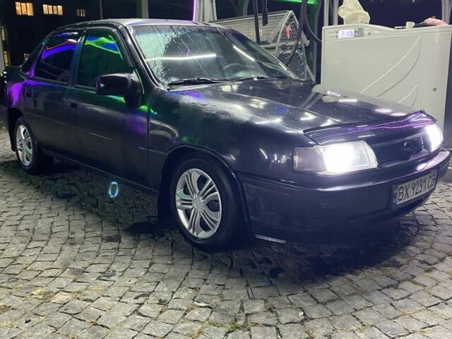 Чорний Опель Вектра, об'ємом двигуна 1.7 л та пробігом 333 тис. км за 1900 $, фото 1 на Automoto.ua